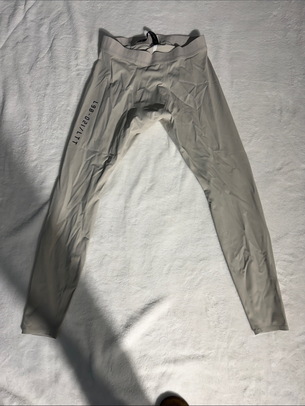 lululemon Men's Light Cream Compression Leggings License to Train XL
